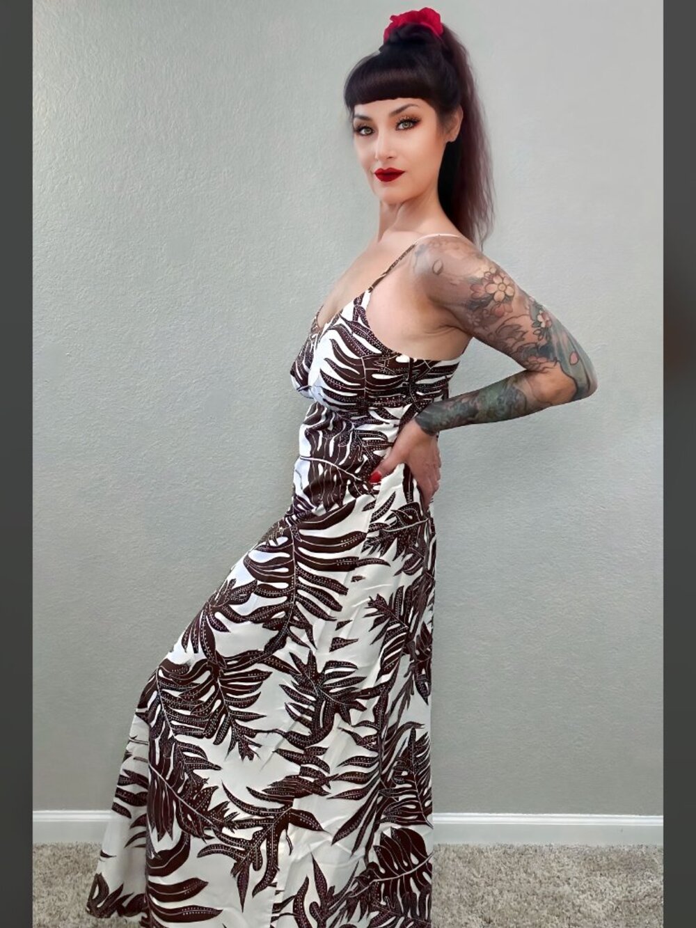 70s Brown & White Floral Monstera Leaves Dress Mod MCM Sun Halter Maxi Tiki M